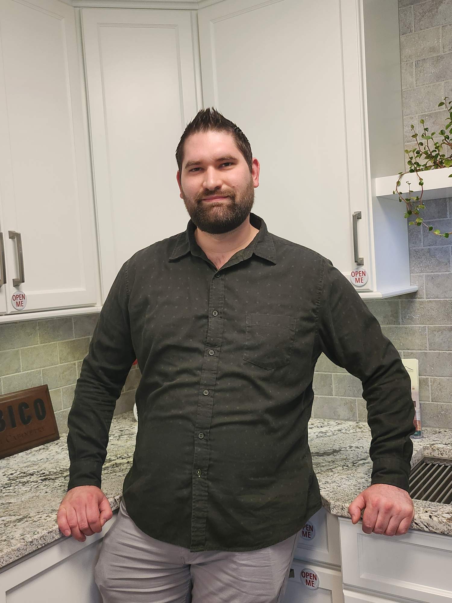 Hooper, Showroom Greeter at Country Cabinets, Etc.