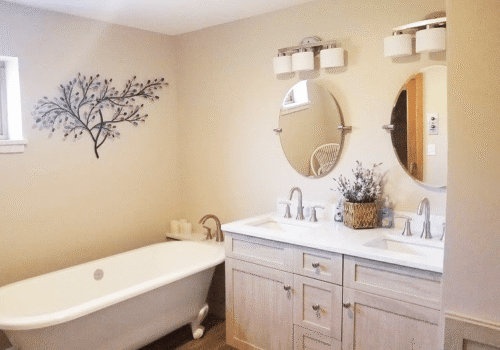 Bathroom design by Country Cabinets
