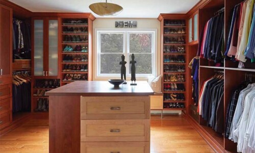 Custom closet designed by Country Cabinets